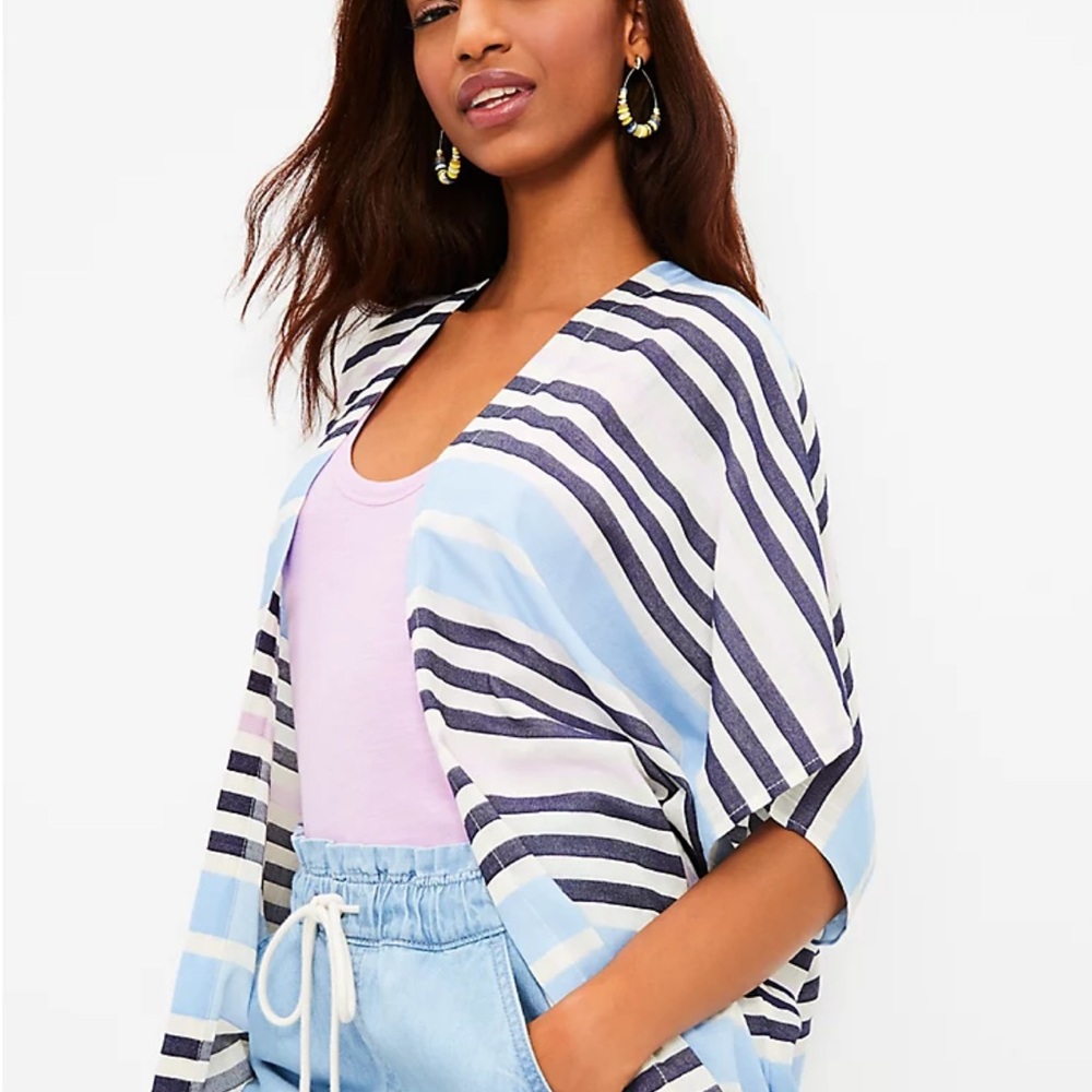 LOFT M/L Blue Striped Top